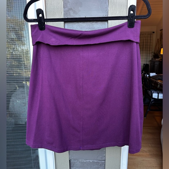Athleta Women’s Stretchy Purple Skirt Size Medium - Picture 1 of 4